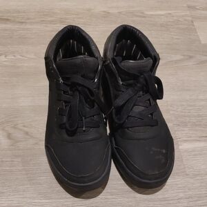 Mozo NATURAL M30911 Mens Black Water and Slip Resistant Work High Top Shoes